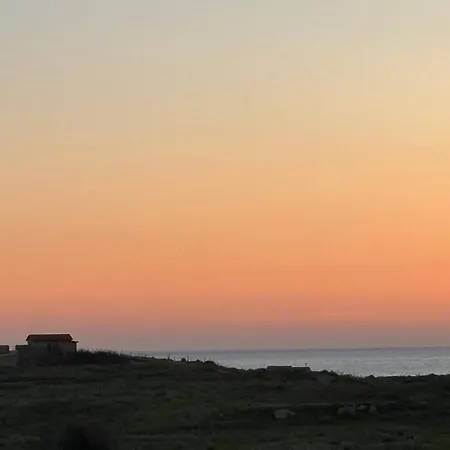 Venus Seaview 2br, Rooftop, Prime Location, * פאפוס