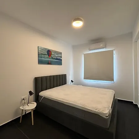 Apartamento Venus Seaview 2br, Rooftop, Prime Location,