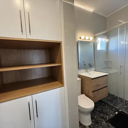 Venus Seaview 2br, Rooftop, Prime Location, דירה *