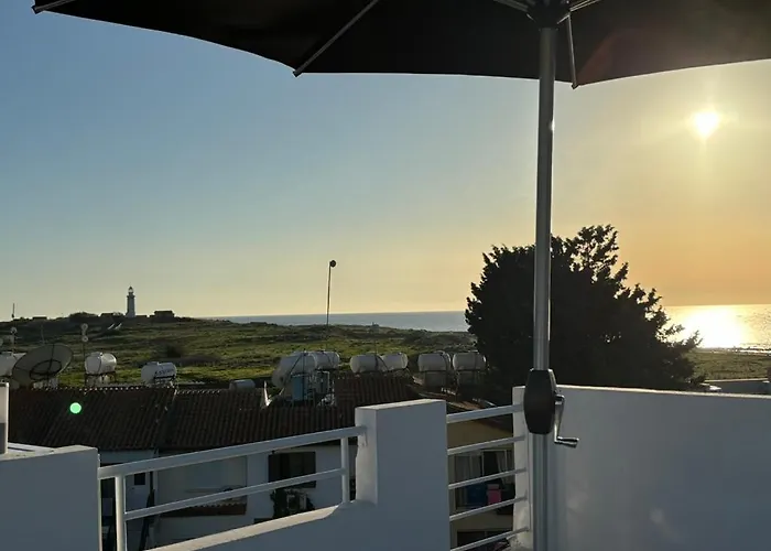 Venus Seaview 2b, Rooftop, Prime Location, *