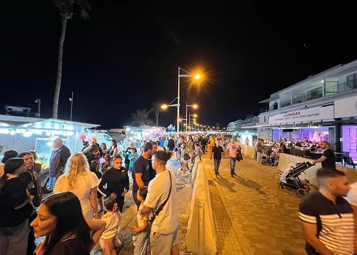 Venus Seaview 2b, Rooftop, Prime Location,