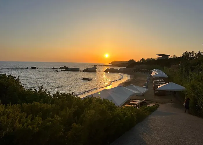 Venus Seaview 2b, Rooftop, Prime Location, アパート パ フォス