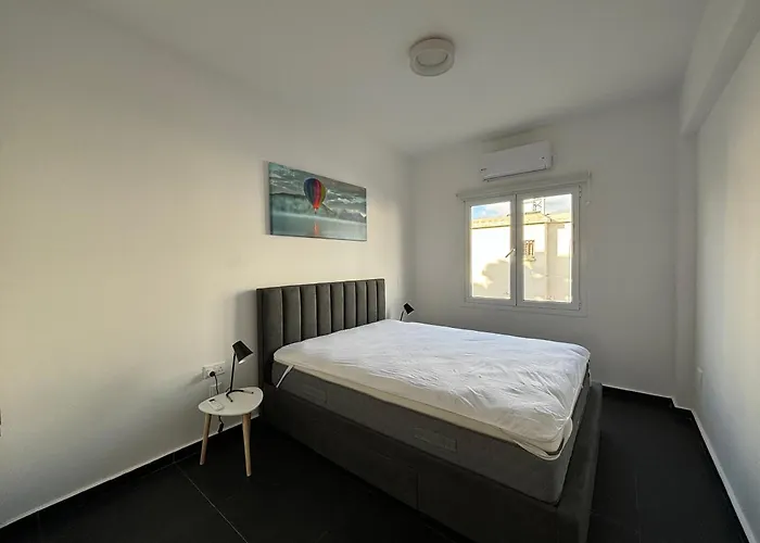 Venus Seaview 2b, Rooftop, Prime Location, アパート パ フォス