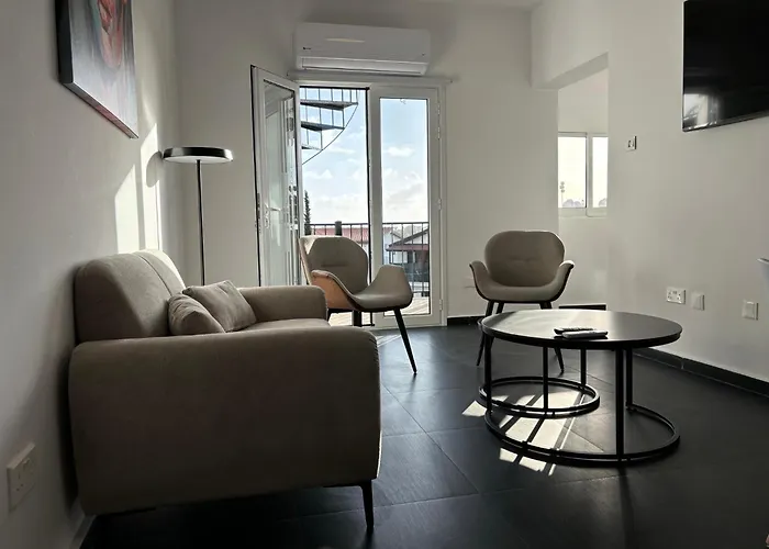 Venus Seaview 2b, Rooftop, Prime Location, アパート *