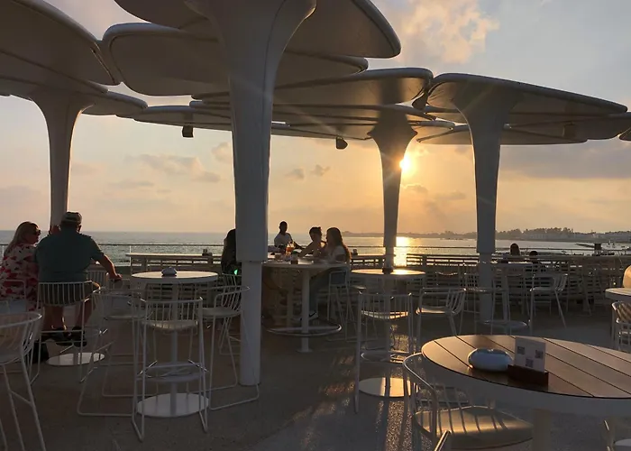 Venus Seaview 2b, Rooftop, Prime Location, * パ フォス