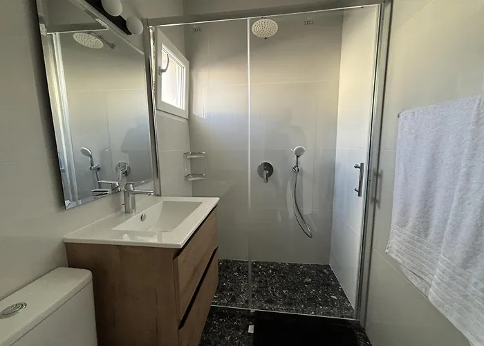 アパート Venus Seaview 2b, Rooftop, Prime Location, パ フォス