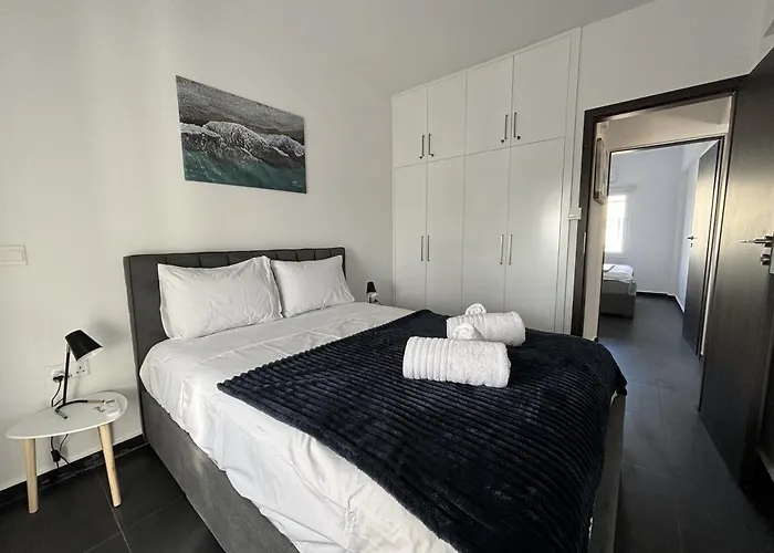 Venus Seaview 2b, Rooftop, Prime Location, アパート *