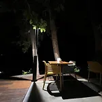 Venus Seaview 2b, Rooftop, Prime Location, شقة بافوس