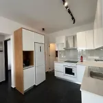 Venus Seaview 2b, Rooftop, Prime Location, * بافوس